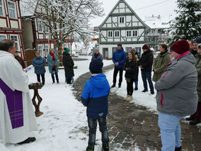 1. Advent in Sankt Crescentius (Foto: Karl-Franz Thiede)